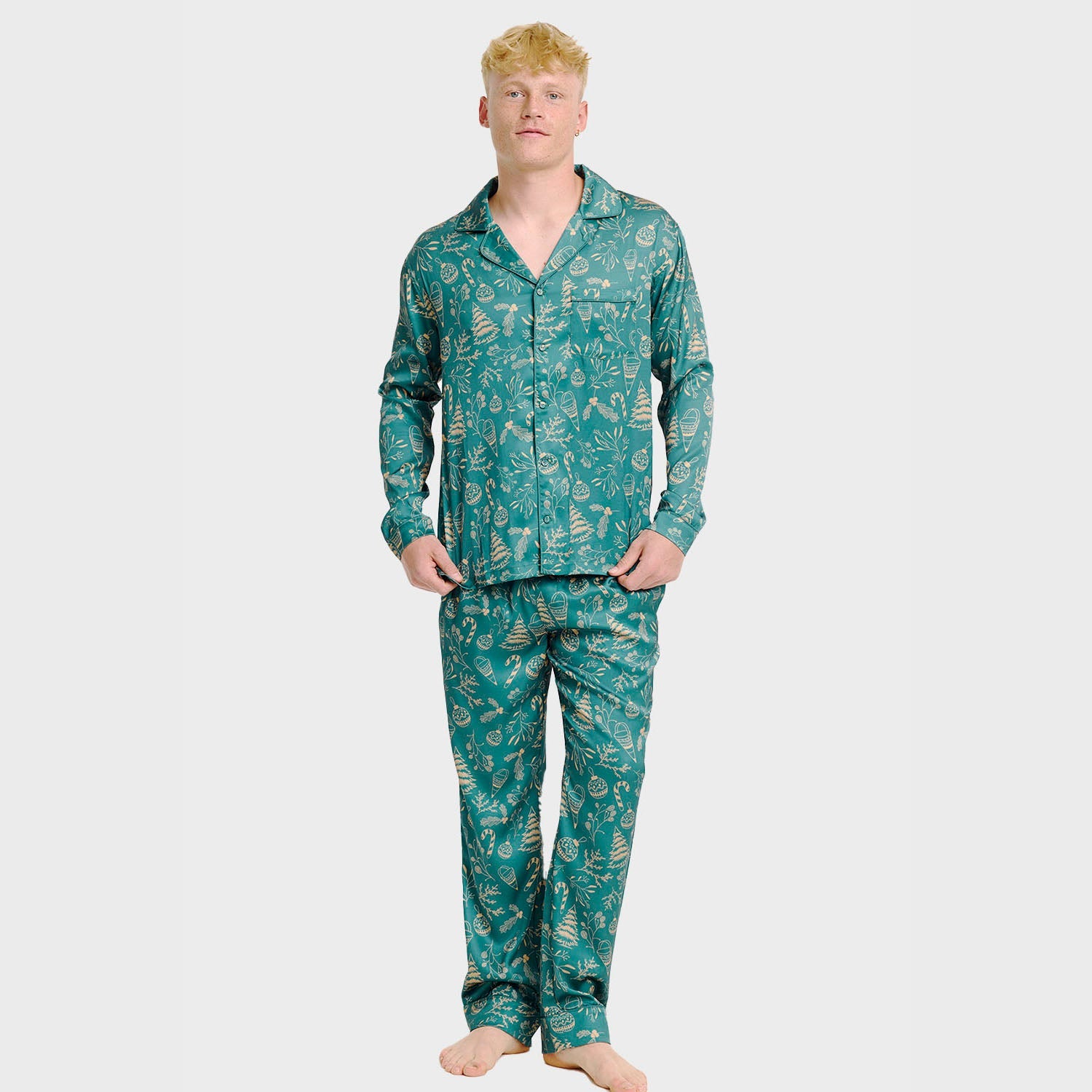 De stijlvolle satijnen pyjama – Dames