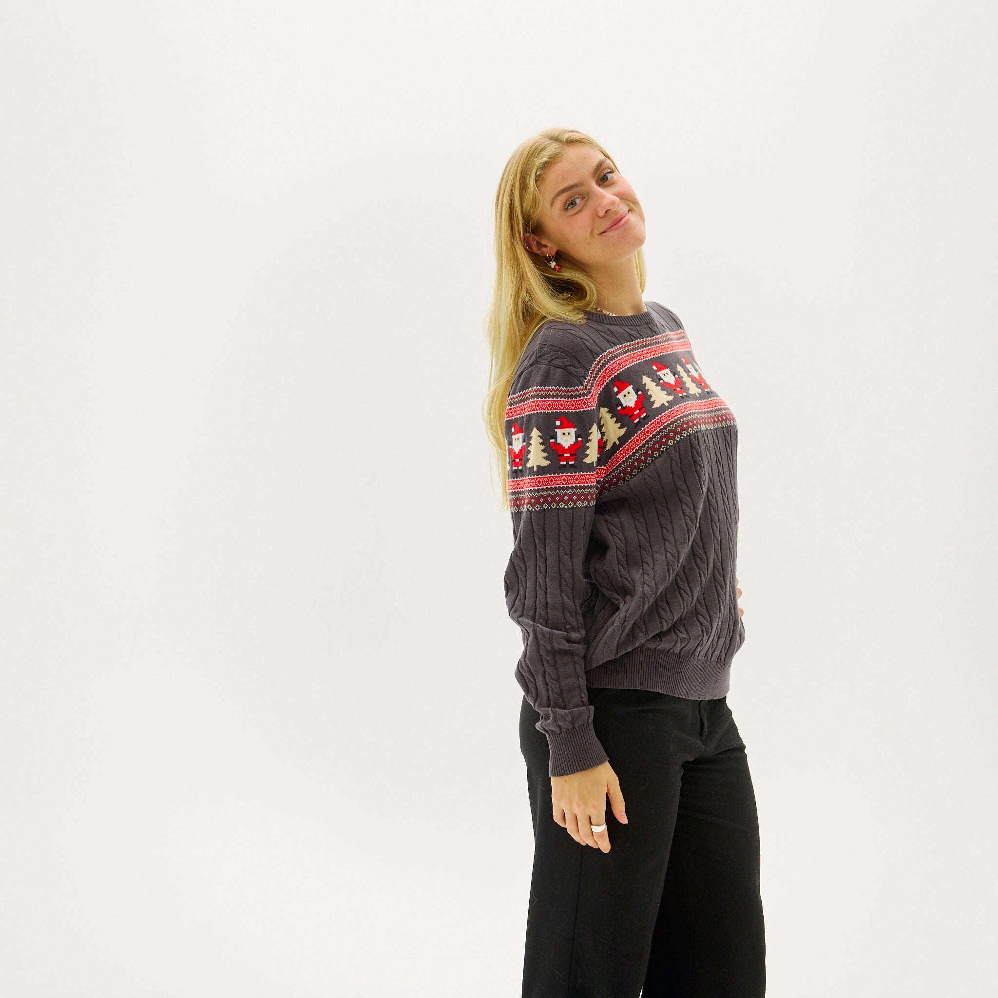 Santa's Cable Knit Sweater - dames.